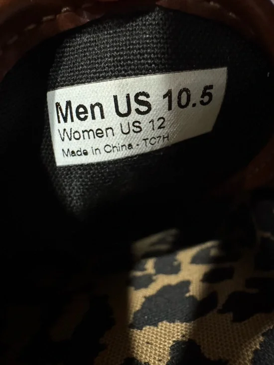 Vans Red Canvas Low-Top Sneakers - Picture 11 of 11